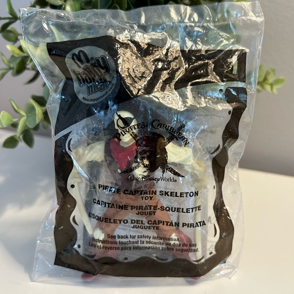 McDonald’s toy, Disney’s Pirates of the Caribbean, Skeleton figure - Picture 3 of 5